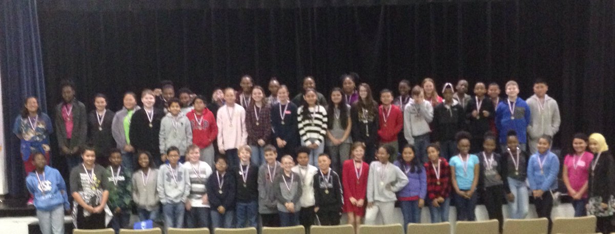 Chbaggett's tweet photo. @fhmsbucks Celebrating the amazing brain power of our 7th grade Academic Scholars - you rock! #wcsisthebest https://t.co/1ZYvNUckrJ