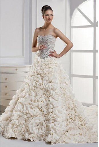 That train though... 👀   ❤️

Shop here --> goo.gl/Oz7QRs