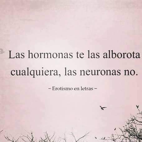 #FelizMiercoles 
#MiercolesDeLibros 
Quedate con aquel que te alborote las neuronas.