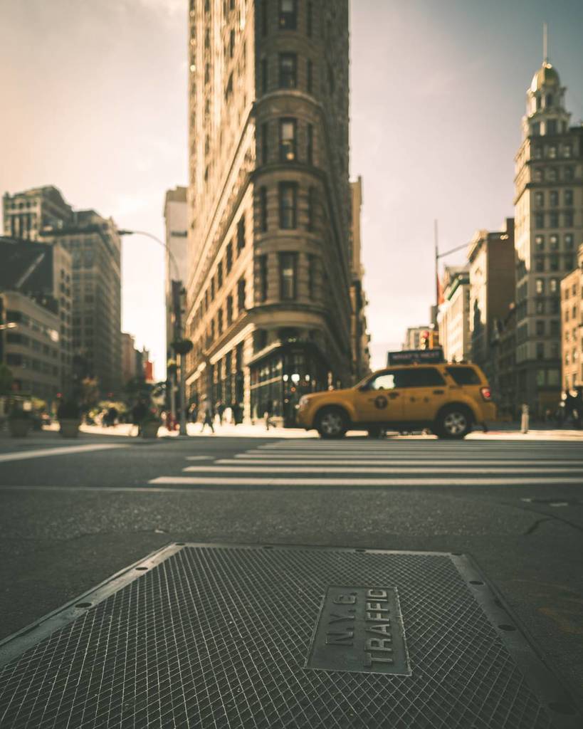 MacDonald_Photo's tweet photo. There is nothing like a #ManhattanMorning
Olympus #OMDEM1MkII + 7-14mm Pro on the Vanguar… https://t.co/RcavJDmAEj https://t.co/SrgxcKkntd