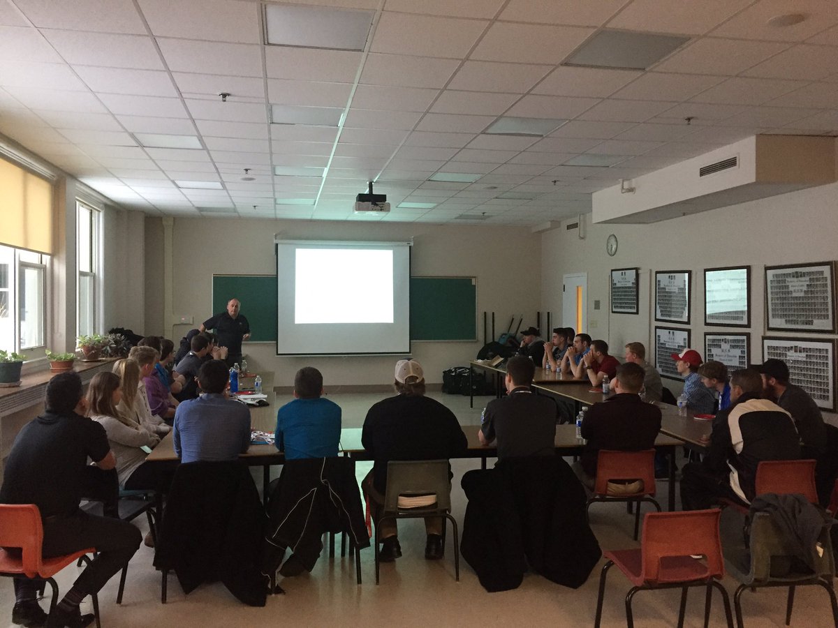 NBHOA's tweet photo. NBHOA Officials Development, a seminar in conjunction with @coupeUcup hosted by @UNBHockey #Fredericton @HockeyNB @HockeyCanada https://t.co/ykyDf6pC67