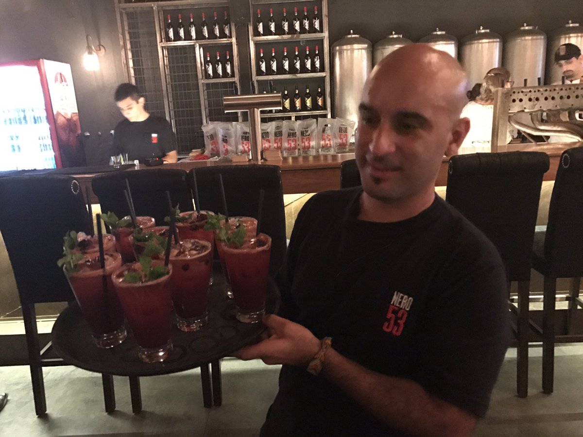 MariaGomezGez's tweet photo. En la inauguración de la #Ferneteria @FernetNERO53 #fernetneto53bar con un menú exclusivo que acompañó la degustación https://t.co/i7V7uFJ96J