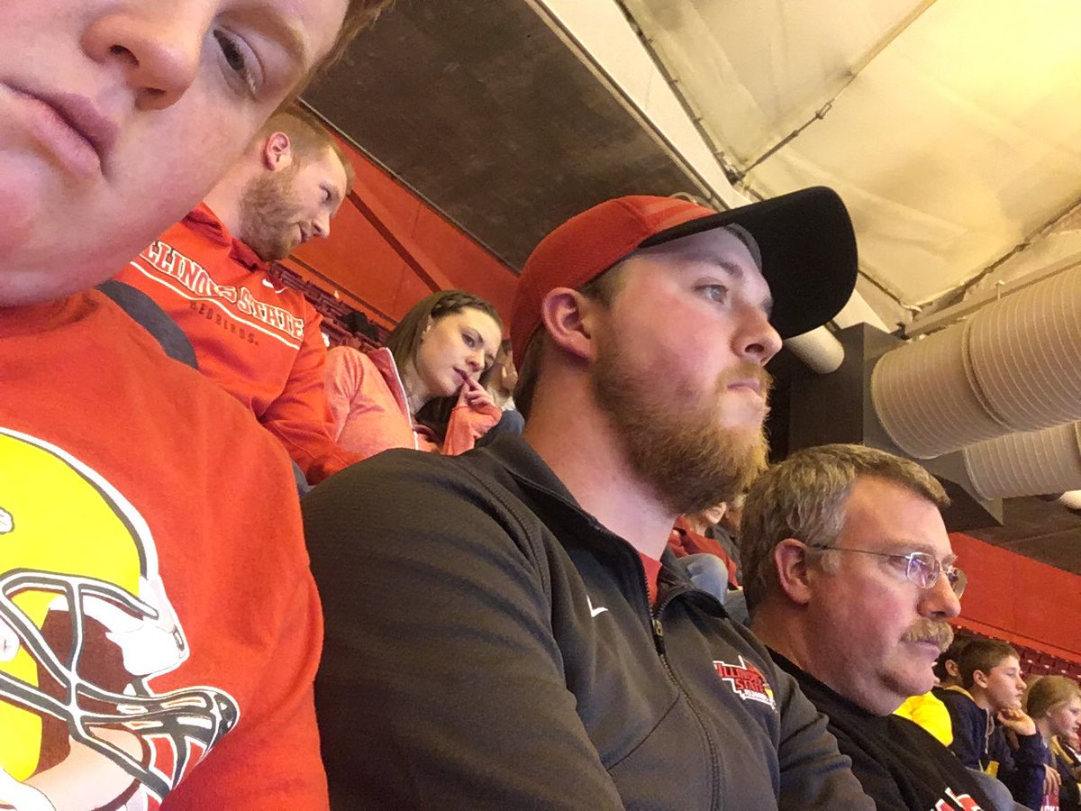 365Bassfish's tweet photo. Let's go Redbirds my bracket depends on a birds win #backthebirds https://t.co/aBtjyXkM6g