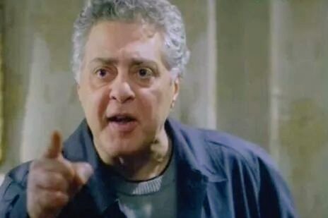 الواحد لازم يغلط عشان يتعلم 
ويقع عشان يعرف يقوم كويس ويغيب 
عشان يعرف يرجع احسن من الاول💪✋