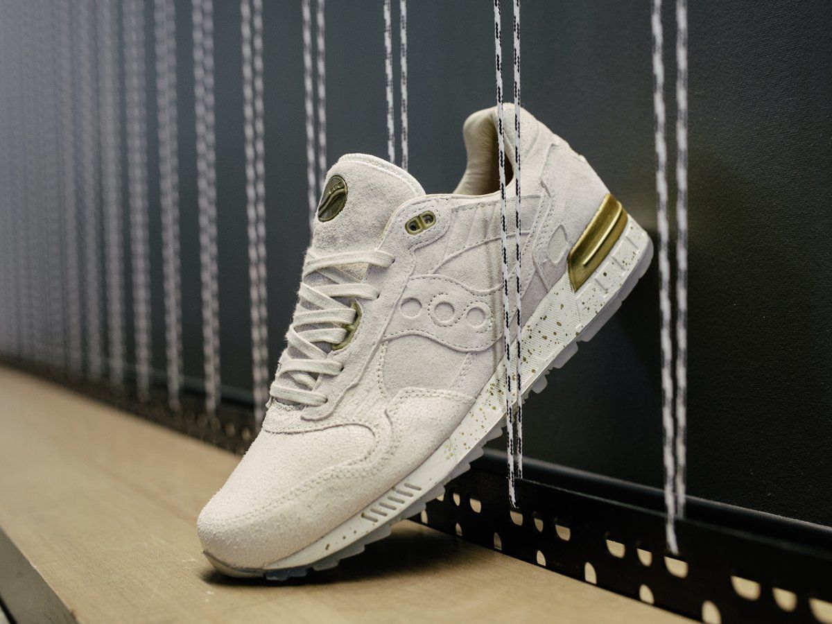 saucony outlet valmontone
