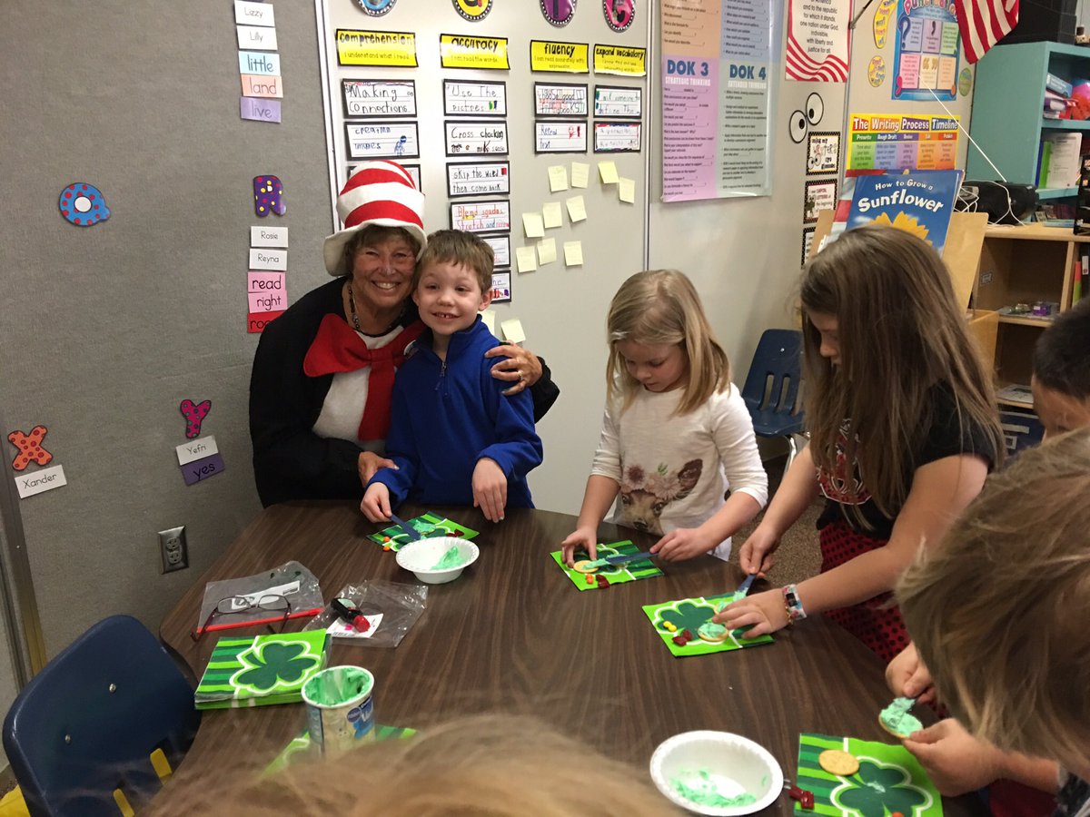 AsfeldSandy's tweet image. The Cat in the Hat came for a visit and brought Green Eggs and Ham! #cserocori ##csestrong #cse2028