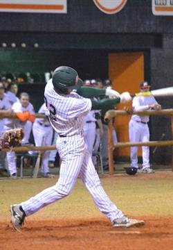 nextlevelbb's tweet photo. Agosto,Cullen,Kelly pace Mosley's 4-3 comeback W vs Trinity Catholic. Agosto worked 5 strong, Cullen collected 4 hits and the W, Kelly 2 RBI https://t.co/vD799LaAZP