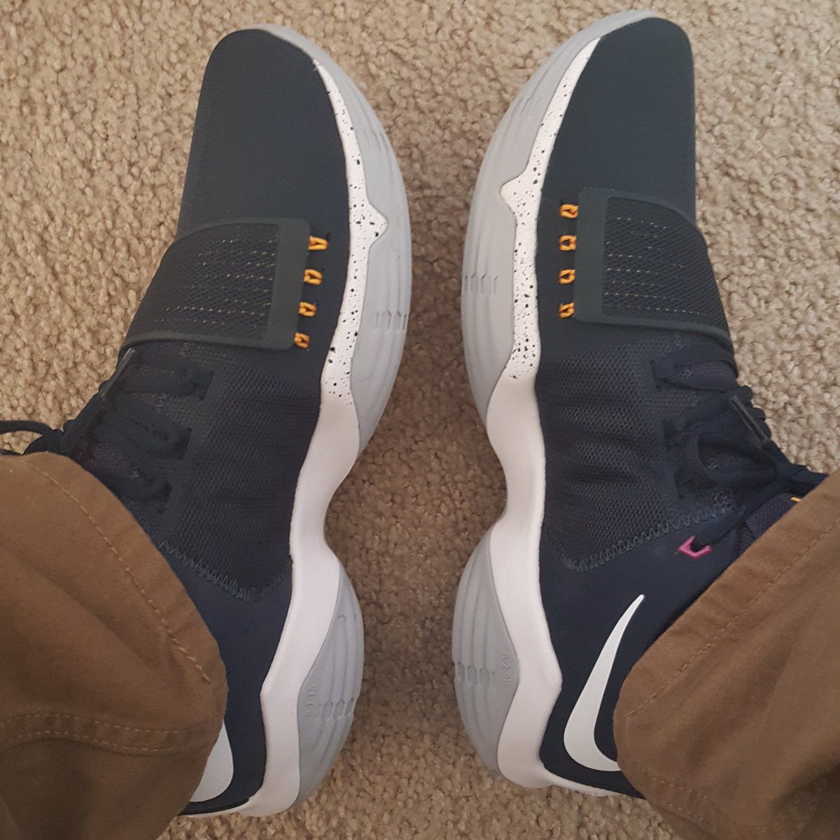 Handsomejay317's tweet photo. My boi PG dropped 39 tonight #Pg1 #2ndPair #PACERNATION https://t.co/oEaUOcxgFW