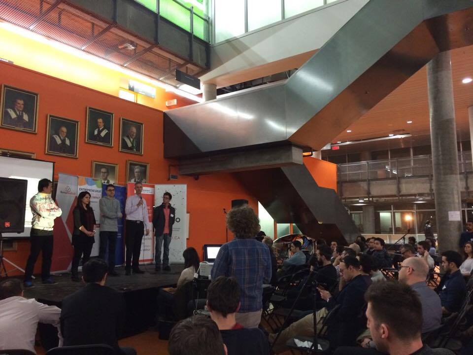 CEuMONTREAL's tweet photo. 5 #startups présentent leur innovation en #ai : @botler_ai, @mindsetoftheday, Imagia, @enkidootech et @SoodehFa #mtlnewtech #demonight https://t.co/THRFpkgLOG