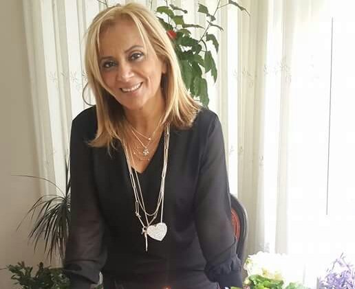 Değerlerini , diğerlerinden ayırmassan;bir cebine meğerlerini,diğer cebinede keşkelerini koyarsın ...