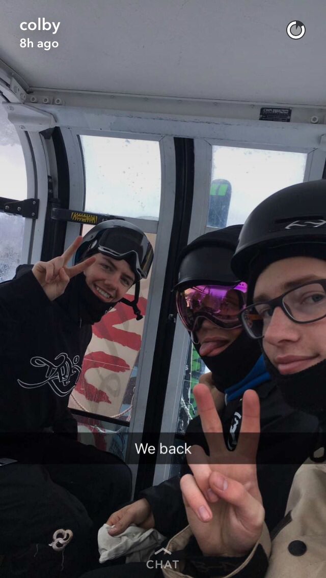 BeneschZach's tweet photo. Happy birthday to these two boys! Hope it was v good🎉🎁 https://t.co/RiJTzP7VDO