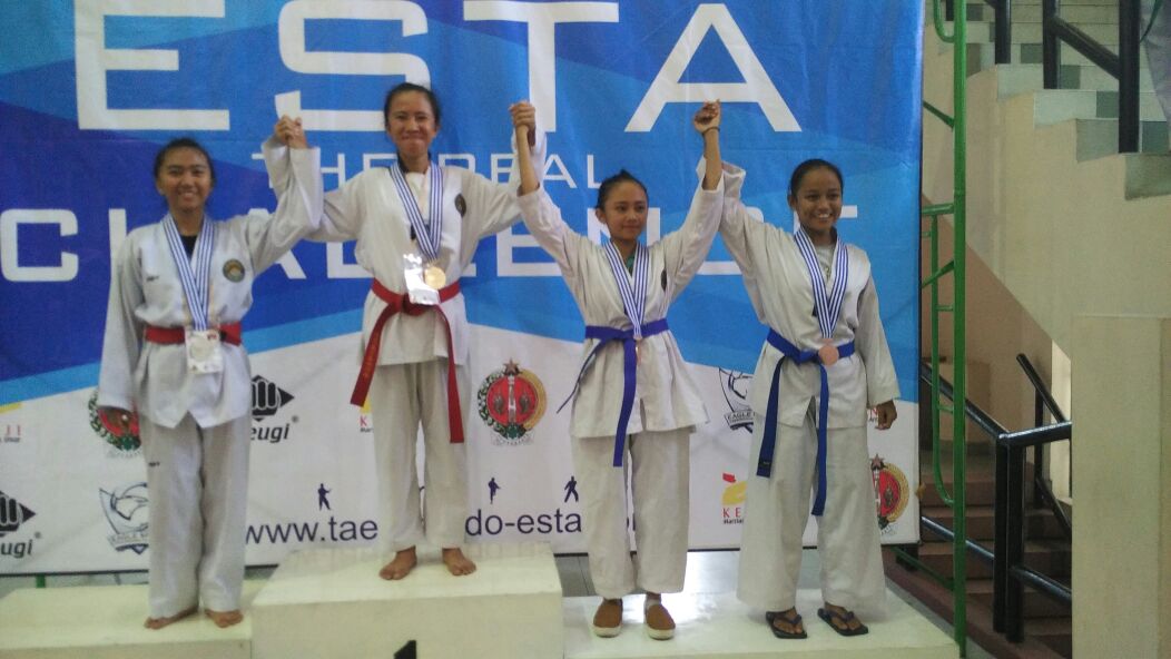 Ukm Tkd Usd mnrnkn  16 atlet u/ brtndg n dpt mgantog 7 medali emas, 3 perak n 4 perunggu💪👈slmt atas kemenangannya #atlet Tkd USD. Tngktkn💃💑