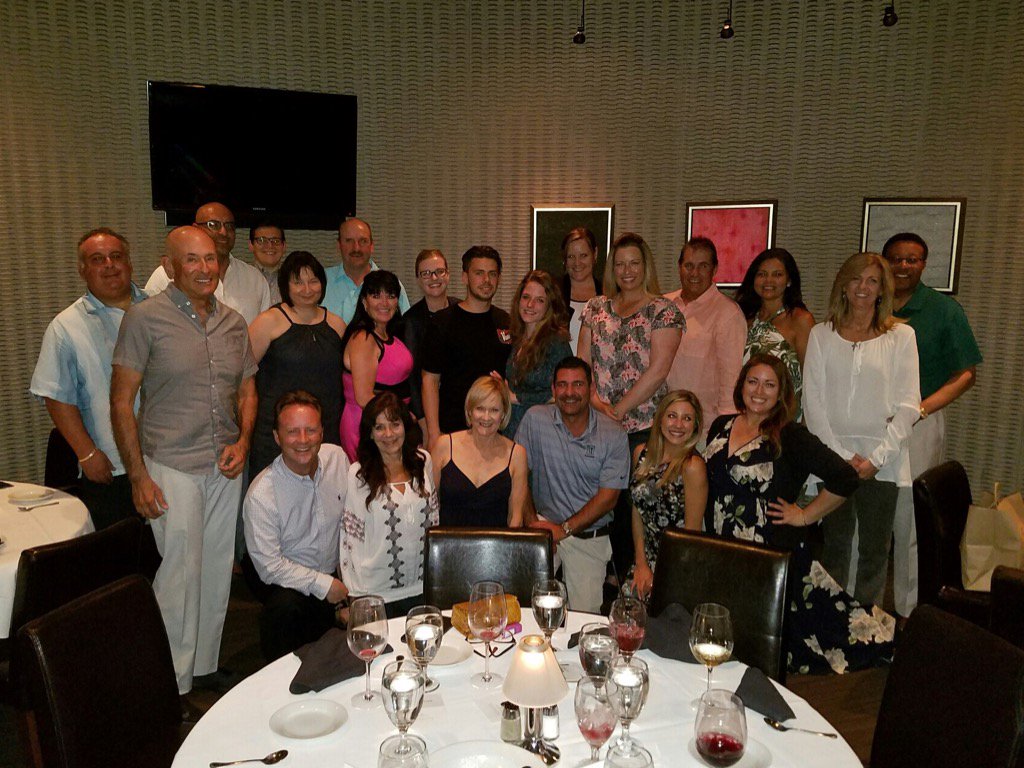 SarahPolenick's tweet photo. What a fantastic evening at @EddieVs with the beautiful and talented Brittany Linsicome @LPGA @diamondresorts #EOL https://t.co/PEEhk5swxC
