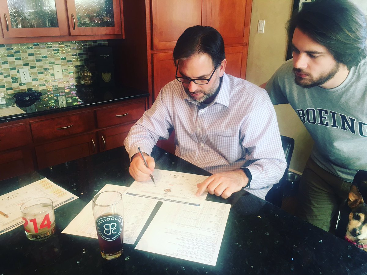 kerrinavarro's tweet photo. NCAA Bracket time.  @TitosVodka @Peticolas @Lastkennedy @sdmetzler #NCAATournament #family #manfriend #boy1 https://t.co/LIipAPwHz3