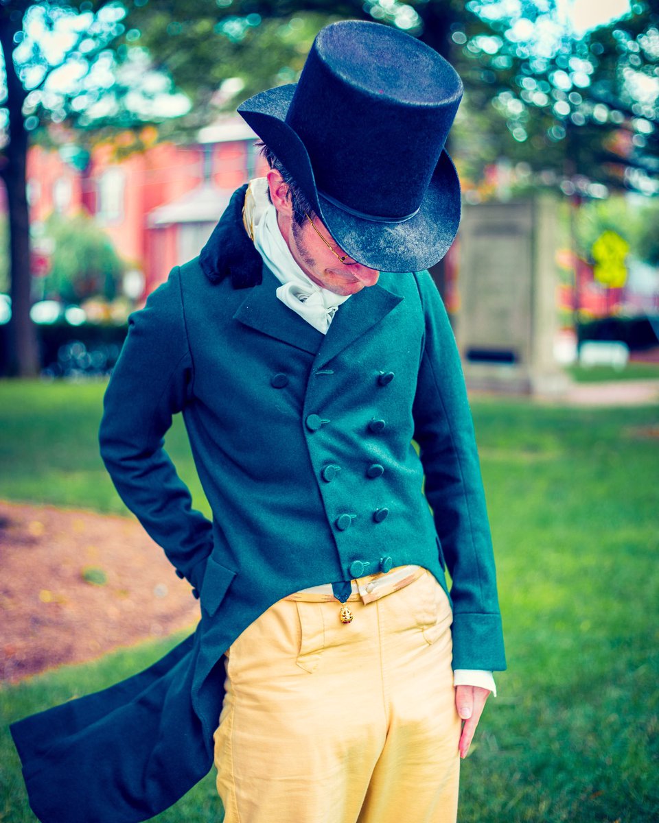DailyReenactor's tweet image. A swish of coat tails at a regency picnic: