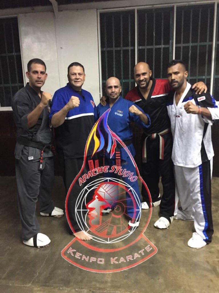 ApacheKenpo's tweet photo. Bendecido entrenamiento el del día de hoy. Grata compañía con grandes hermanos guerreros. #ApacheKenpo #IOKO #SomosOVAM https://t.co/khFD070do6