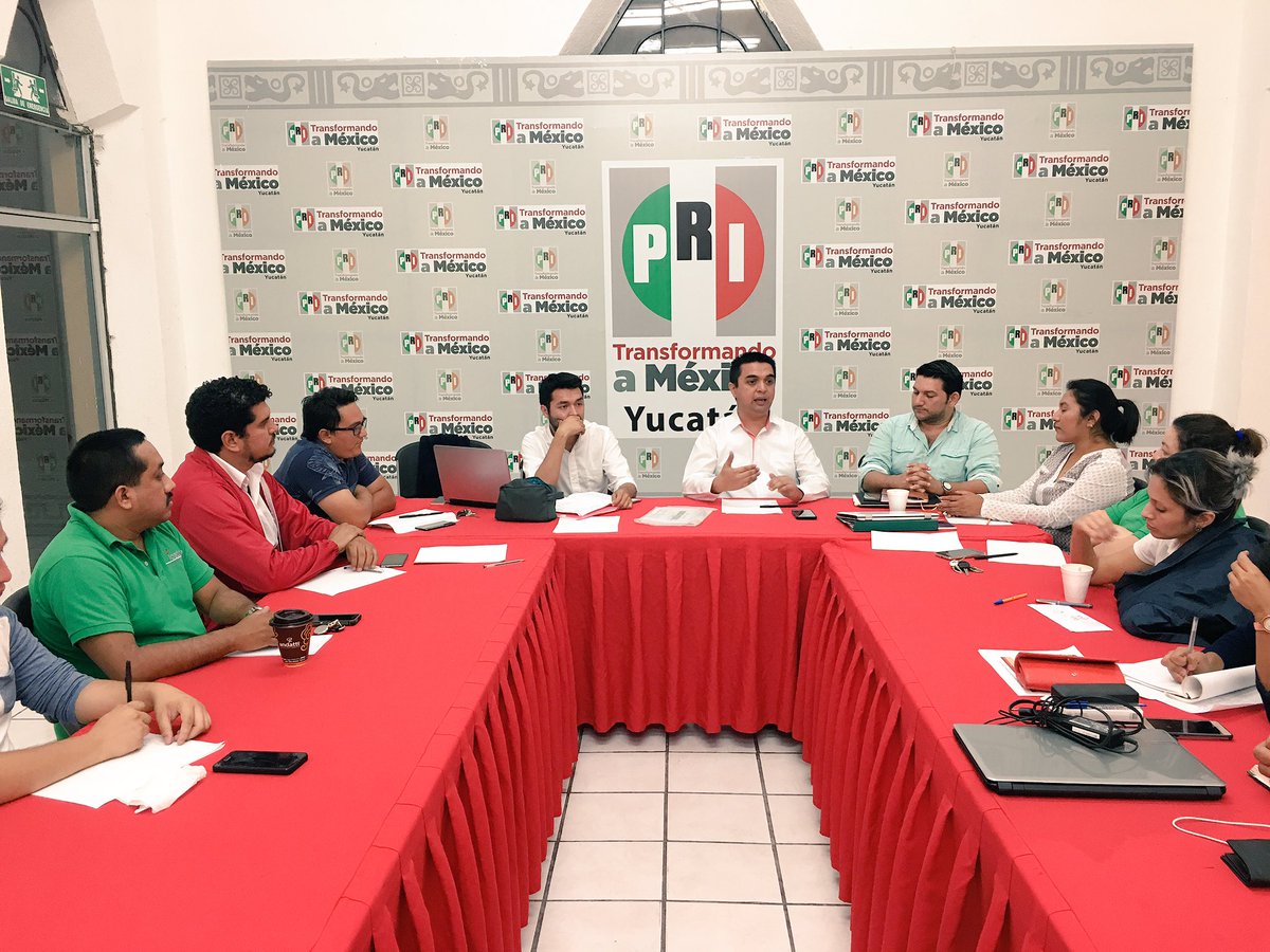IRHYucatan's tweet photo. Junta de Directiva Estatal a cargo del Presidente del Instituto Mtro. @CarlosCetina 
#SomosIcadepYucatán #CapacitandoyFormando https://t.co/canRFW5hAM