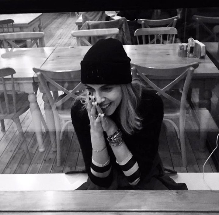 Senin gülüşünde saklı benim hikayem✨💜 @meliskyg