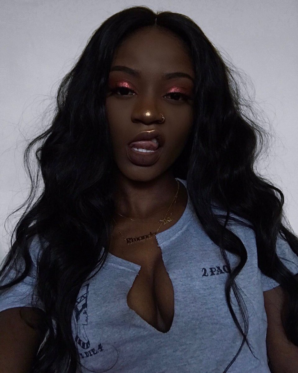 iFoundShawty's tweet photo. Gabonese 🇬🇦 IG: glowprincesss https://t.co/tr8fvP2MiR