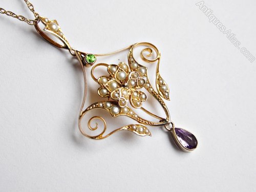 antiques_atlas's tweet photo. Browse Antiques Atlas For Unique Mothers Day Gifts https://t.co/OQWuFtATQt https://t.co/nZge086w7K