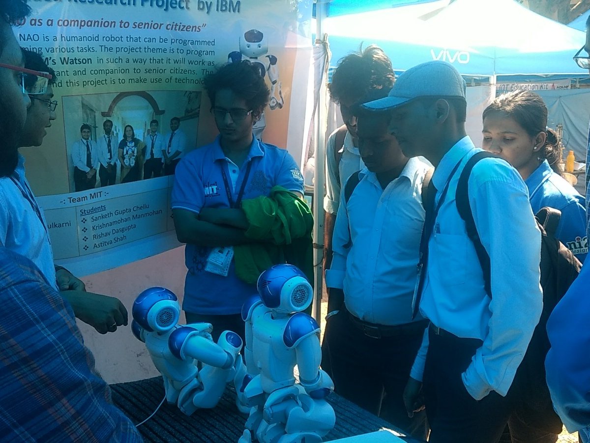 MITroboChintu's tweet photo. 'Chintu' : Robot Companion at Texephyr, MIT pune. Overwhelming response from all students. @IBMIndiaUR #RobotCompanion https://t.co/8PahBqEYoL