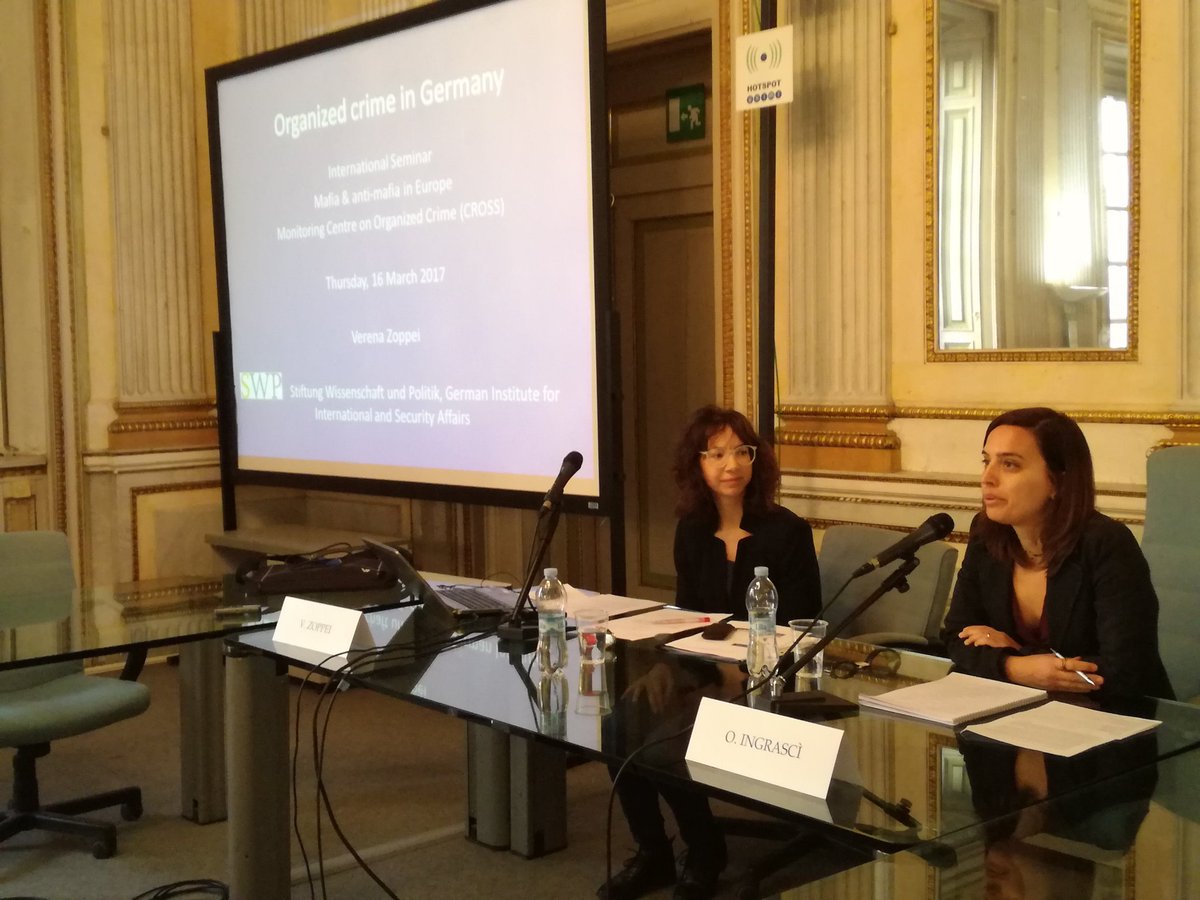 crossunimi's tweet photo. Last day internat seminar. Verena Zoppei (German Institute for international and security affairs, Berlino) and "Organized crime in Germany" https://t.co/VdQgK154Ep