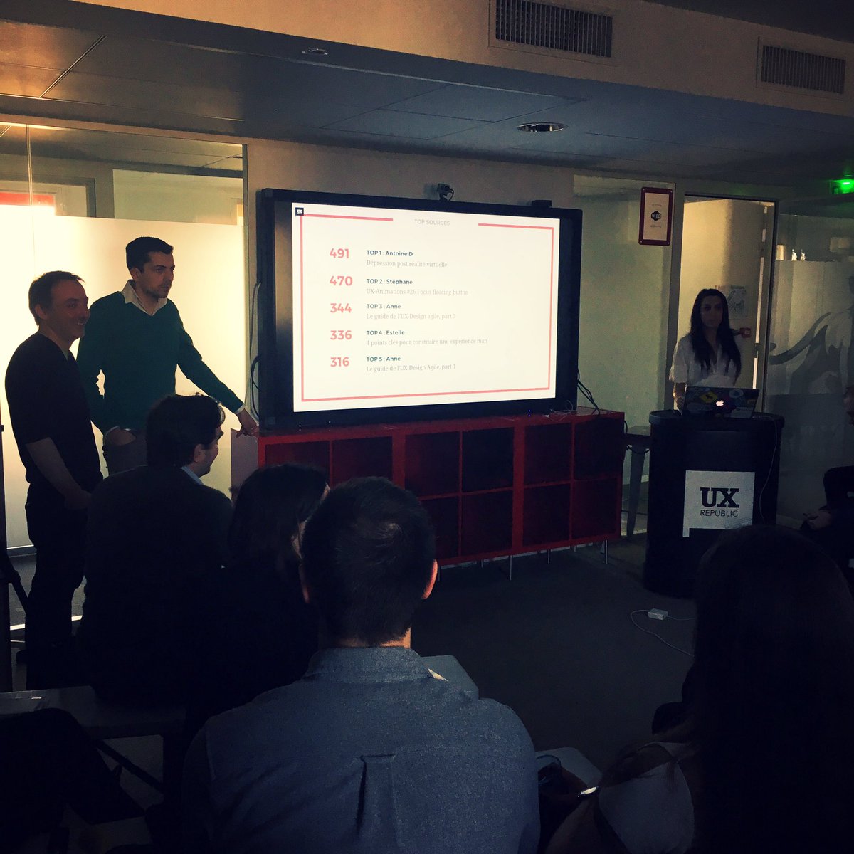 CarineWhatElse's tweet image. C&apos;est le moment des tops articles avec @Victoria_compte et la mise en avant du fabuleux travail de nos collaborateurs @UXRepublic #blogUX