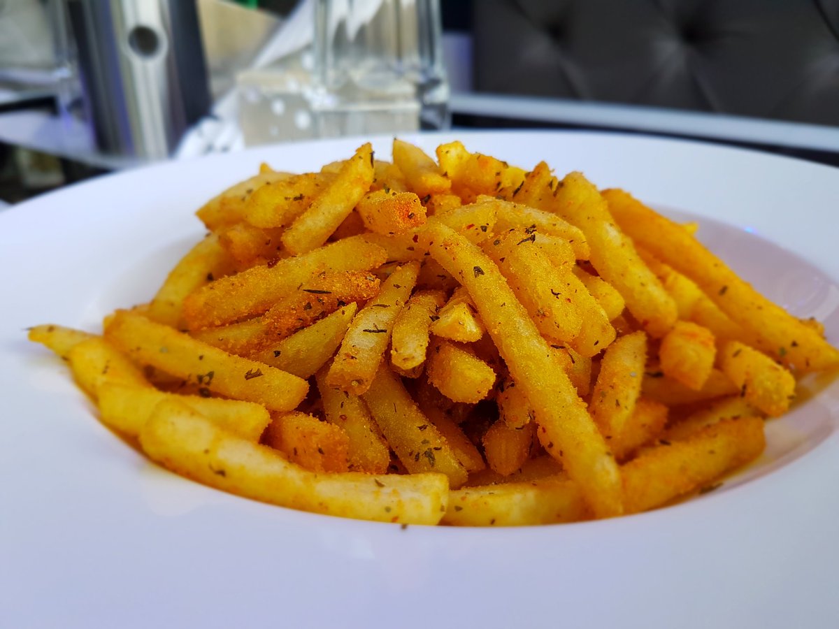 FoodiePunters's tweet photo. #Aquerium #theme #restaurant @cafehydro #Borivali #food #cafe #FoodiePunters https://t.co/4mdn8y8h4o