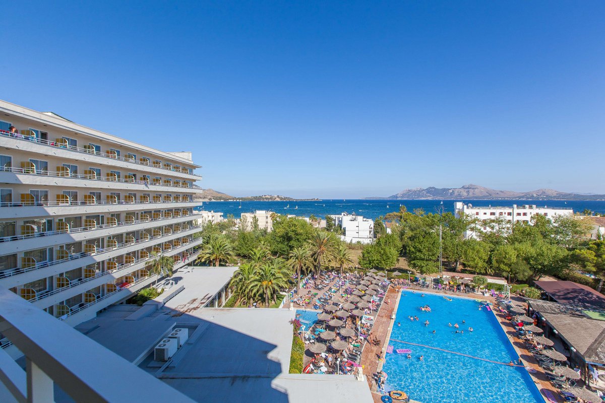 Día de apertura en #FERGUSStylePollensaPark :nuestro 4* en la bahía de Pollensa. Mucha suerte a todo el equipo #openings2017 #FERGUSHotels