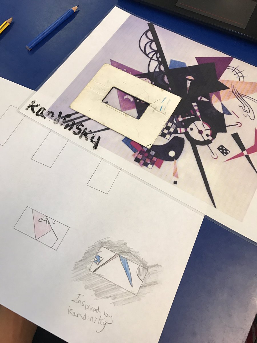 UckColl_Tech's tweet photo. Year 9 designing abstract jewellery #uctclearn #dandt https://t.co/XSNtnz6q7k