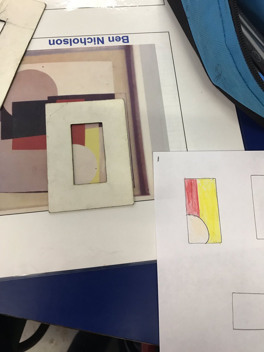 UckColl_Tech's tweet photo. Year 9 designing abstract jewellery #uctclearn #dandt https://t.co/XSNtnz6q7k
