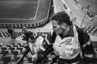 Foto-expo over stille aanpakkers in Eindhoven dlvr.it/NdrzBt