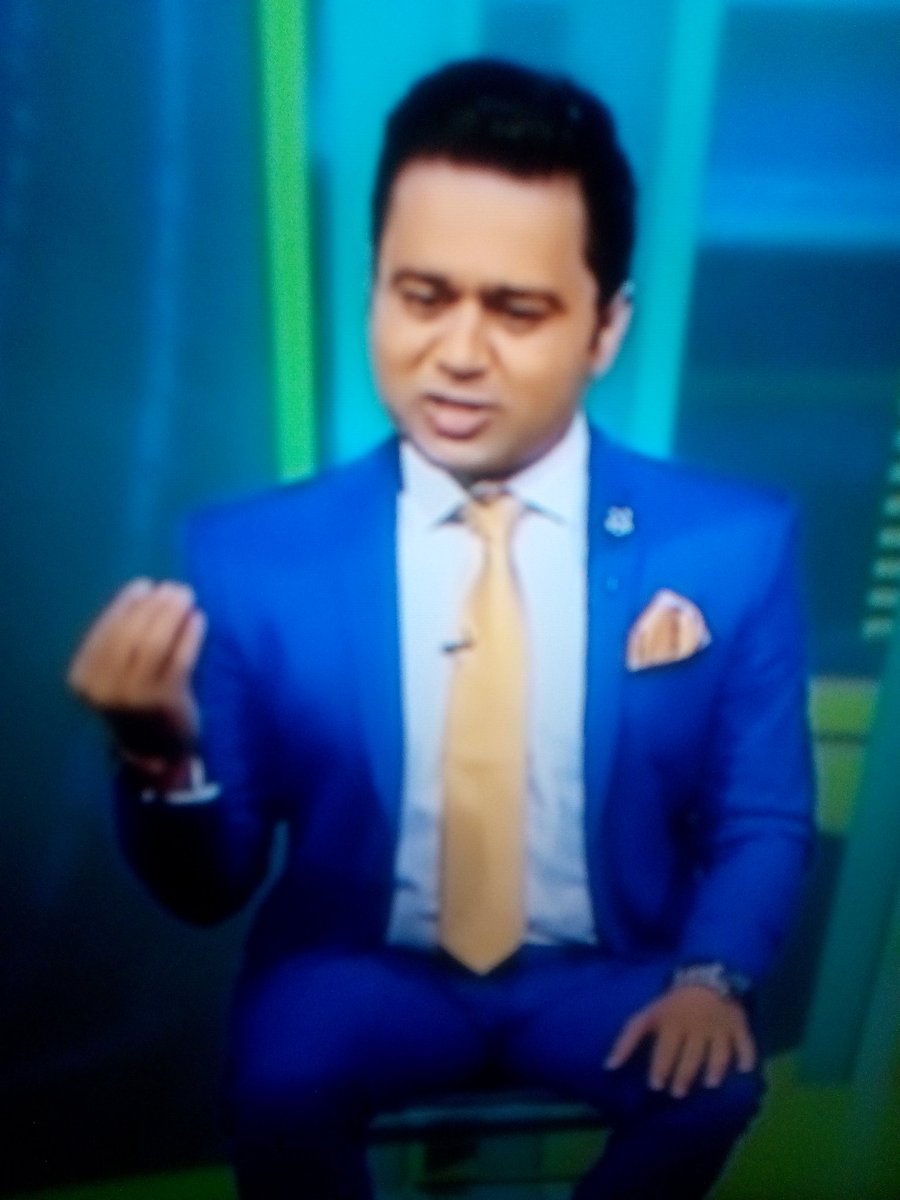DiggySinghDeo's tweet photo. Bhai Chopra ji @cricketaakash can you introduce me to your stylist. You are nailing it big time this series 😀 https://t.co/ntFC8tL7Ar