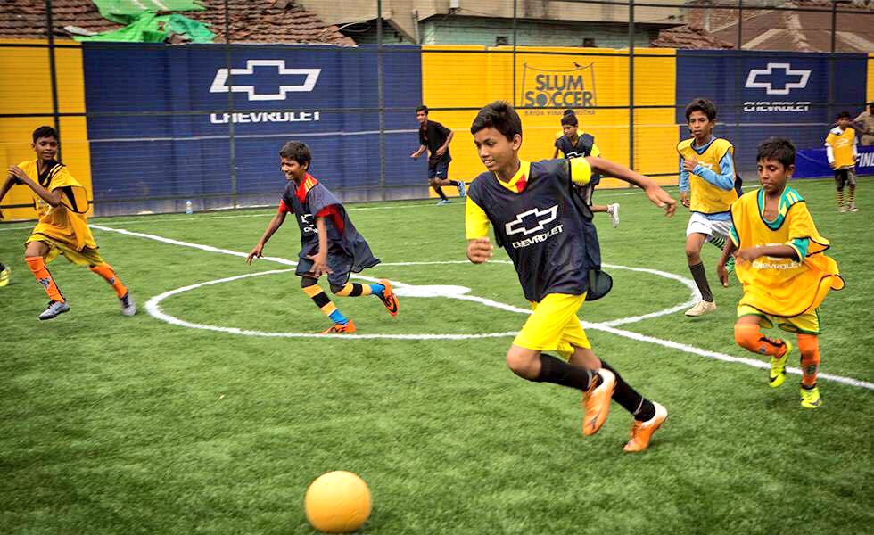 slumsoccer's tweet photo. Thank you @chevroletfc for giving children all around the world a place to dream #chevroletpitches #pitchesforchange #Kolkata https://t.co/vdsOBPPhmb