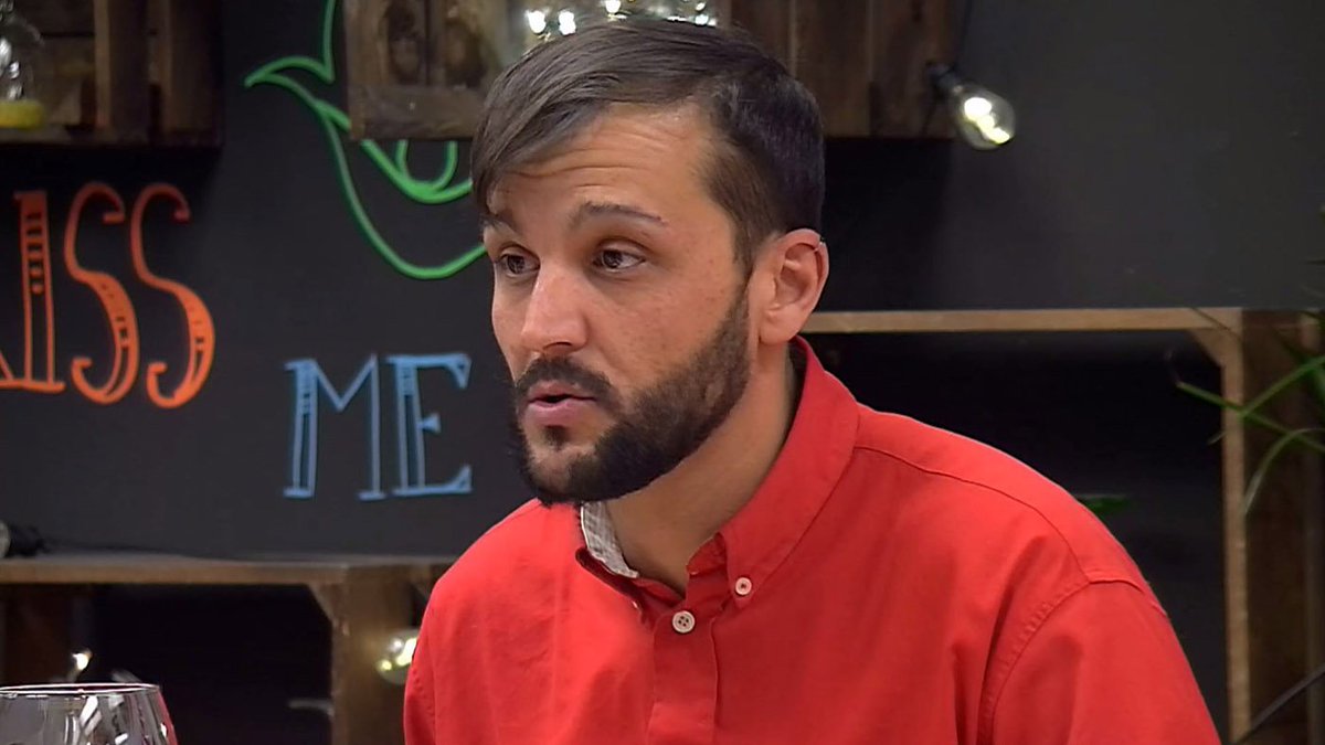 MedInfinityES's tweet photo. Juan quiere morir de amor y del único ser del que está enamorado es de su perro🐶 ¿Tendrá suerte en #FirstDates284?
https://t.co/e5sRfODSh2 https://t.co/zTILYSu12O