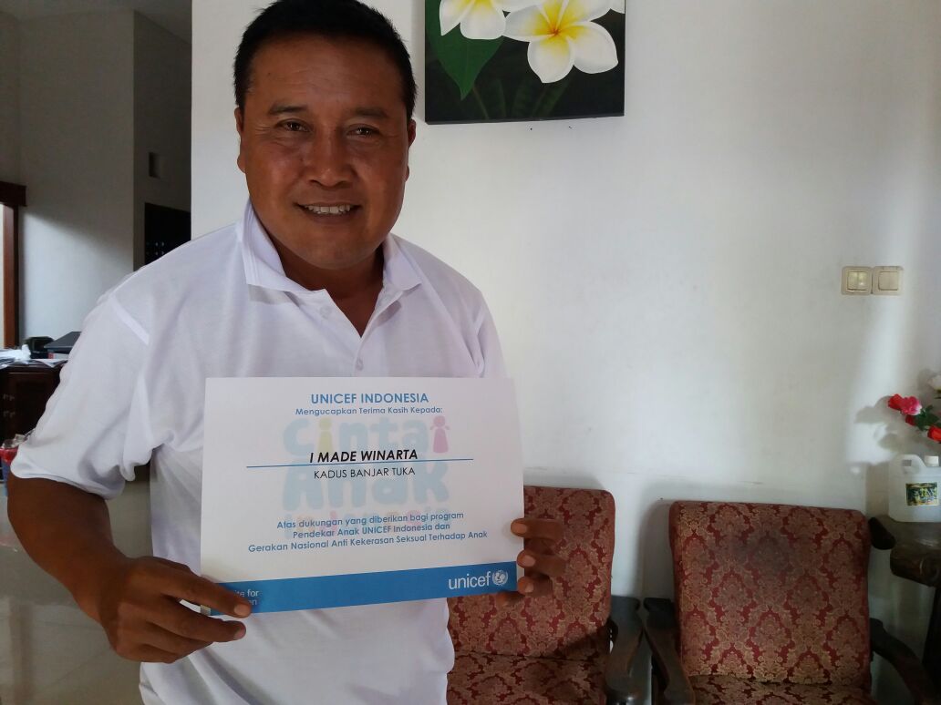 appcogroupid's tweet image. Perwaklian Kepala lingkungan Banjar Tuka, Bali mendukung Brand Ambassador @Appco_Indonesia  Terima kasih Pak I Made Winarta.
#Appco