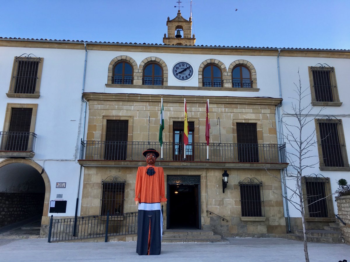CGTorreperogil's tweet photo. Ya me gustaría poder ir a la feria de los pueblos para ver el stand de mi #Torreperogil !! https://t.co/cqDx1YU958 #feriadelospueblos https://t.co/5bAJF7CUir