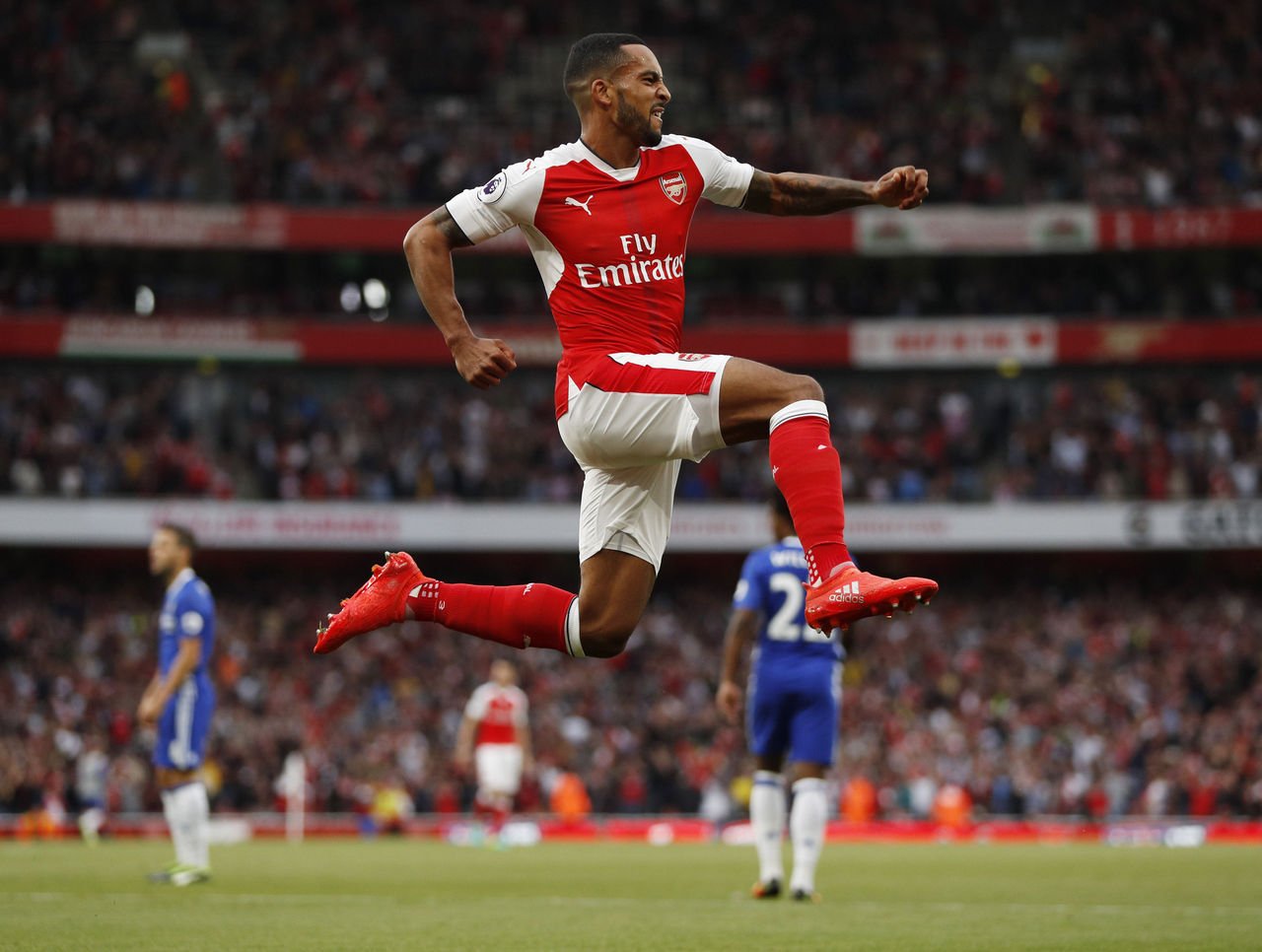 Happy 2 8 th birthday, Theo Walcott! 