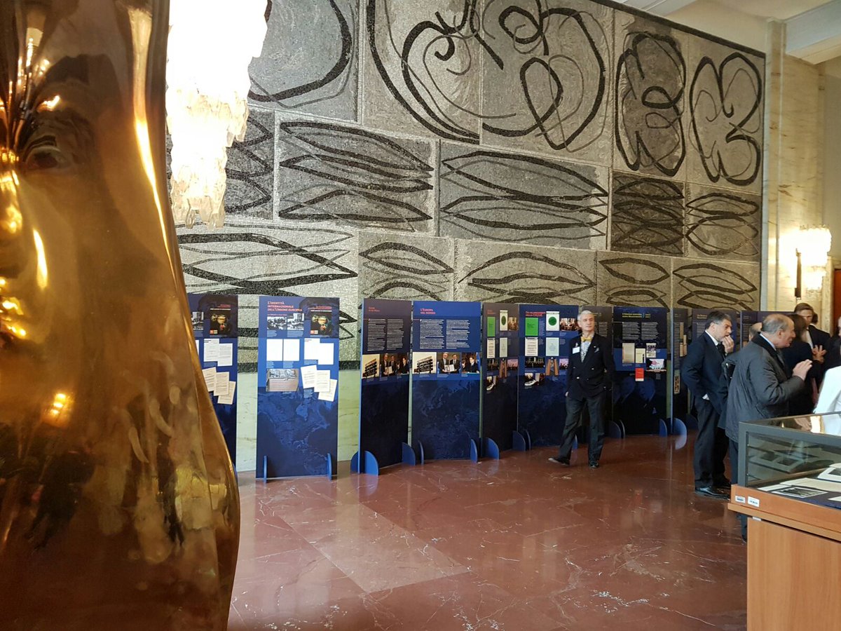 DipPoliticheUE's tweet photo. Inaugurazione mostra "Ever Closer Union - Un'Unione sempre più unita" sulla storia #UE per #RomaUE2017 https://t.co/Jdx2OdG7DJ
