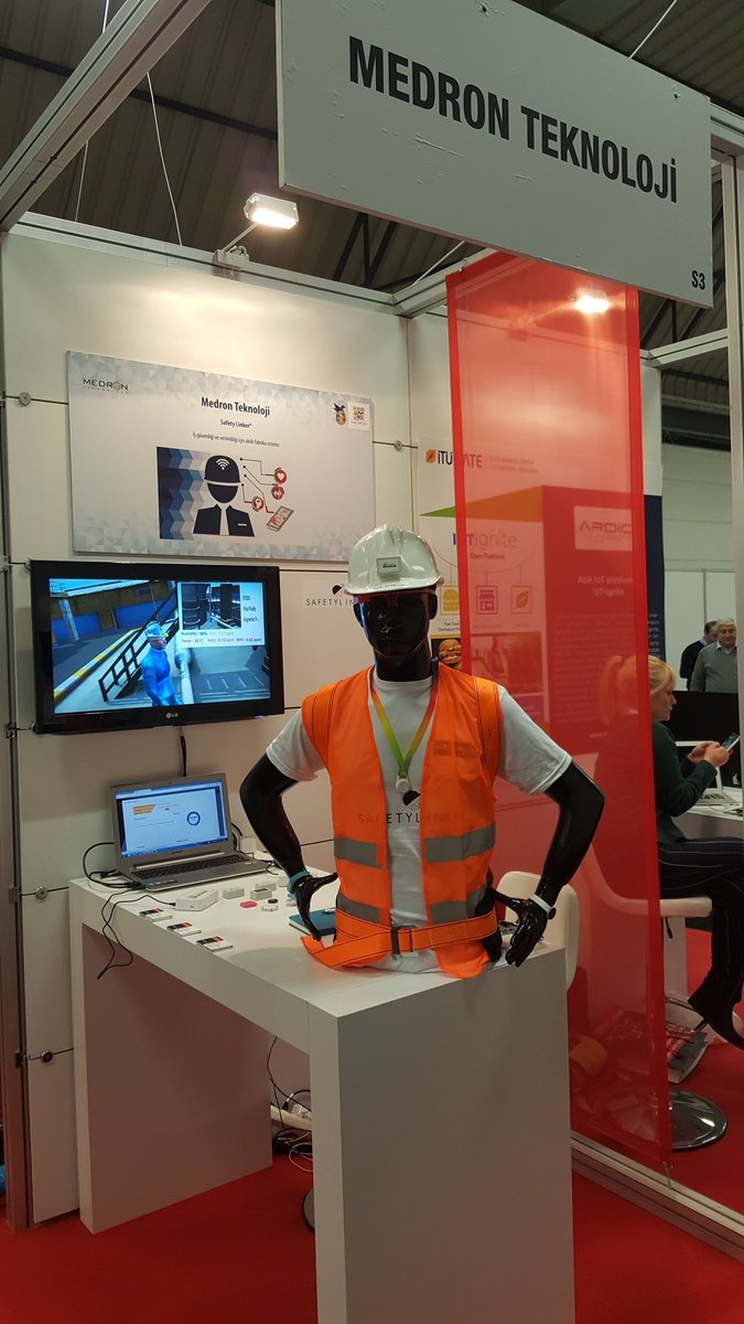 Safety Linker-Arttırılmış Gerceklik Destekli Akıllı Baret sistemimiz ile Tüyap-Win Eurasia fuarı 4.Hall'deyiz