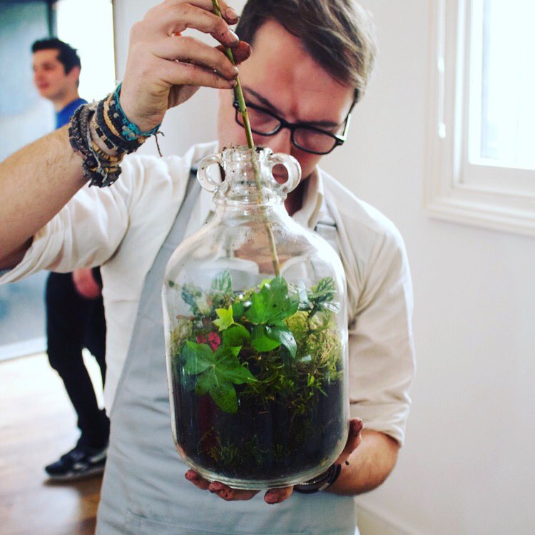 ThornsTwo's tweet photo. #terrarium #workshop #brighton dates to follow #gardeninabottle #vintage #retro https://t.co/4CmPcgJ3Qv