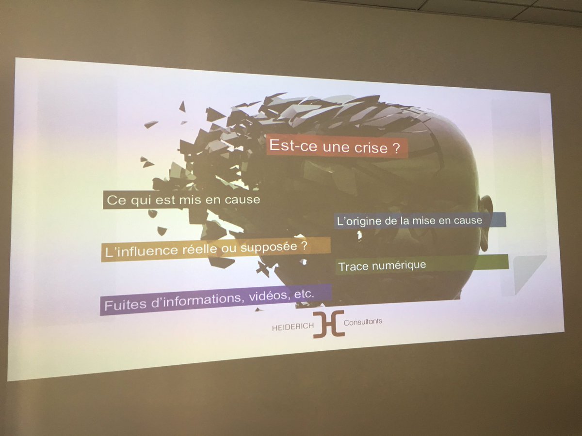 Cecmeg's tweet photo. Comment qualifier une #crise ? #influence #origine #fuitedinformation #tracenumerique Insights par @MeltwaterFR https://t.co/CoDHJmYIHW