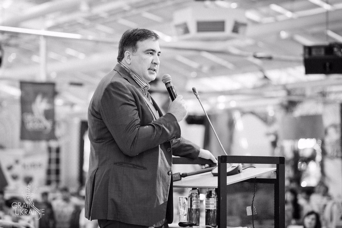 GRAINUKRAINE's tweet photo. Look at the #GU2016 atmosphere. We can safely say, ALL AGRICULTURAL MARKET WILL BE HERE AGAIN in 2017! #GU2017 #AGRIMARKET #GRAIN https://t.co/uFkAEhVhMH