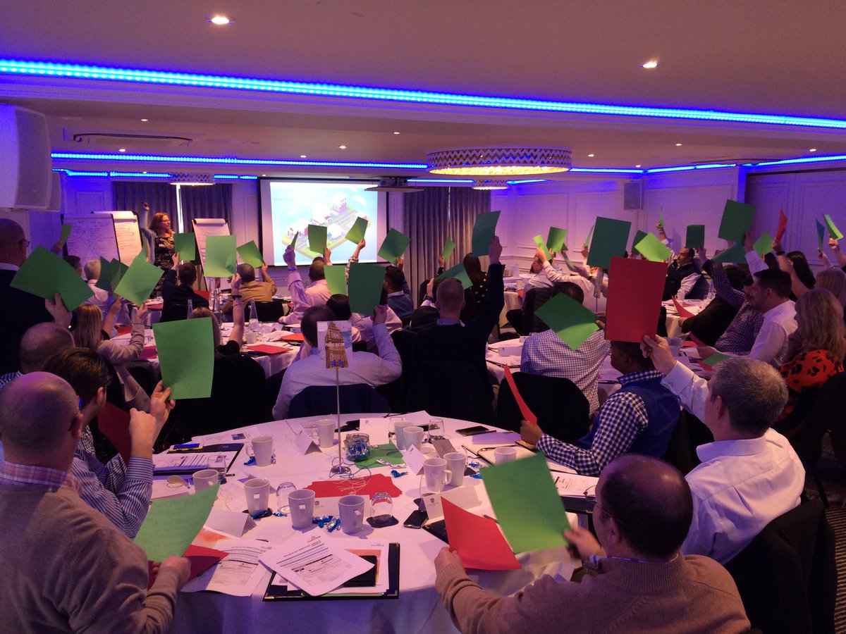 AtalianServest's tweet image. Next to the stage at #TheSSE2017 is @lisahamill discussing the fantastic training tools available @Servest_UK