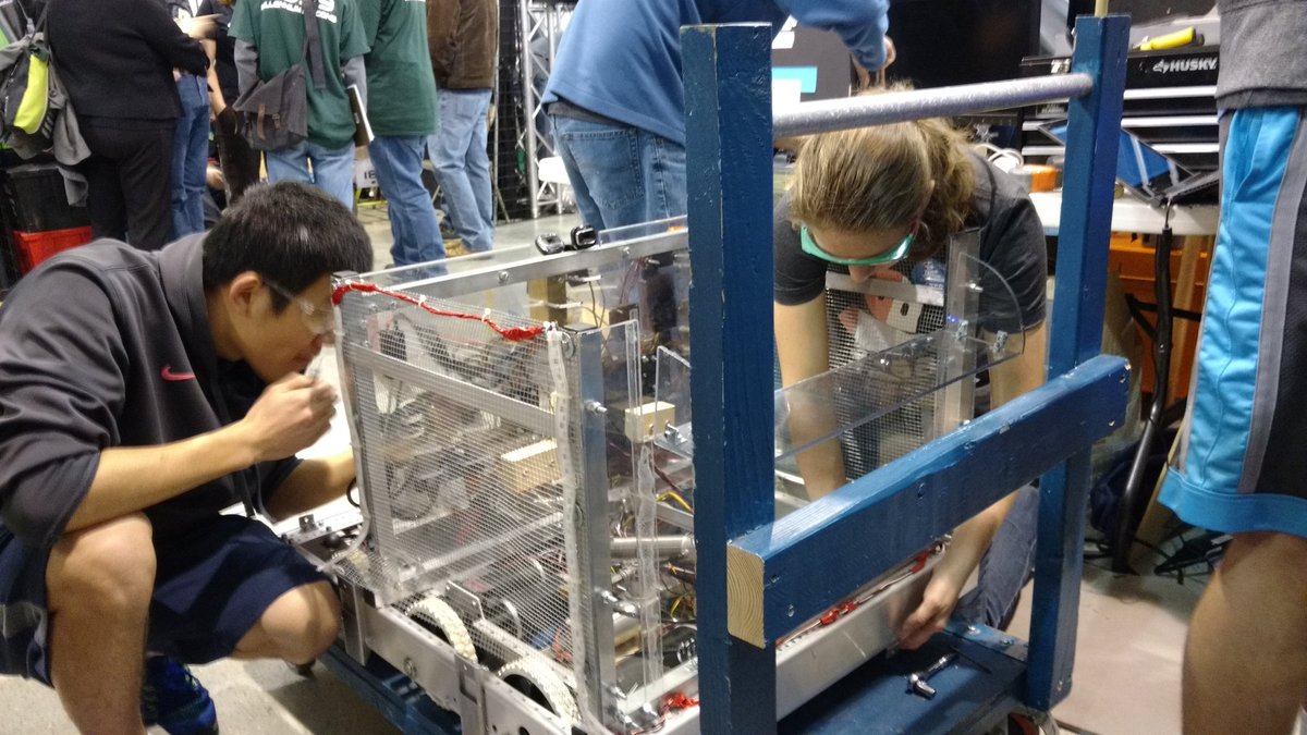 The robot has been unbagged! 🎉🤖