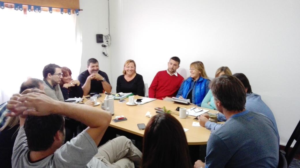 stmbb's tweet photo. Reunión de Sec.Y SubSec. evaluando los pasos a seguir del conflicto con el poder Ejecutivo @Aguero_M_A @MunicipioBB https://t.co/qPwDlmvZKH