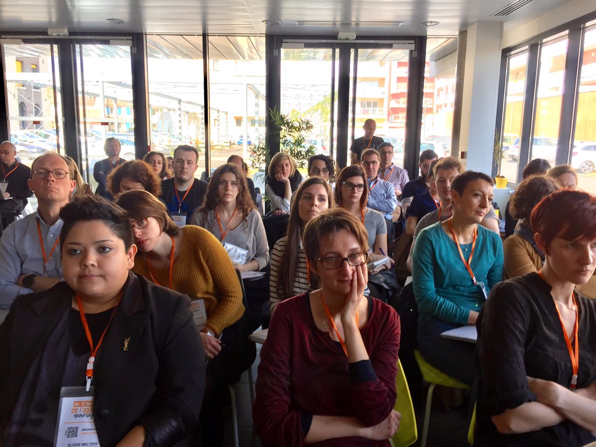 lalalalire's tweet photo. À #rouen, on apprend à jongler avec les outils du web. Carton plein pour les 12 h de l'agilité numérique @pressecomndie #12hagil @n_w_x https://t.co/Z3CQXr0QC1