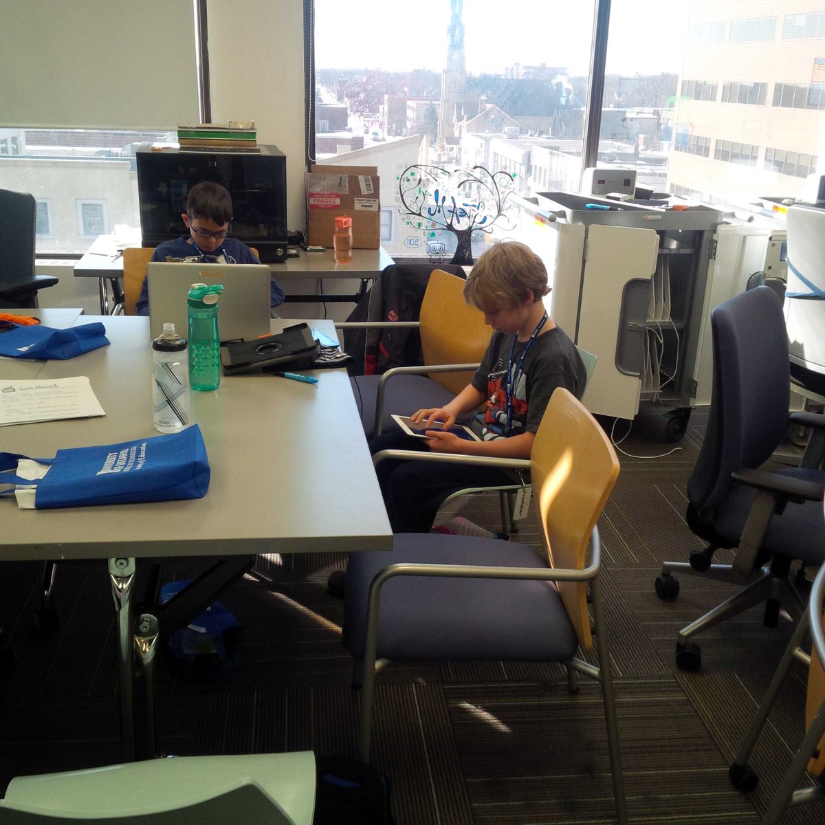 markjoe50666389's tweet photo. Get ready Nashville another Music producer is on the way #UOIT #STEAM3D Camps. #OCTqualifiedleaders https://t.co/cQoGtp33GV