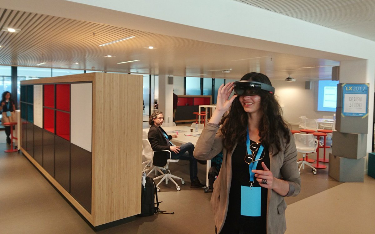 Learning all about the Human body with the #HoloLens. This is amazing!!! #lx2017