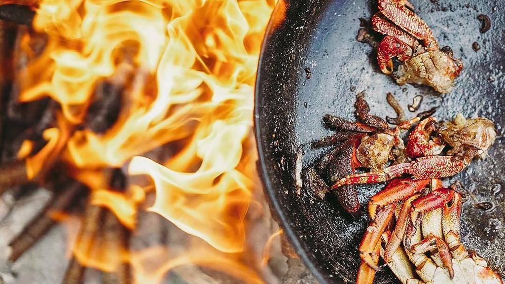 Barbecue is great.
Barbecue when you catch the crab and instantly cook it on the beach in… https://t.co/bUADNLauGc https://t.co/wf9lMOka2r